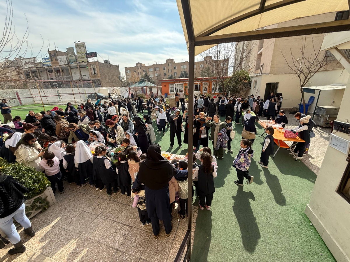 🎁 Charity festival and student charity bazaar  Tehran Sadrai Girls' School 💖